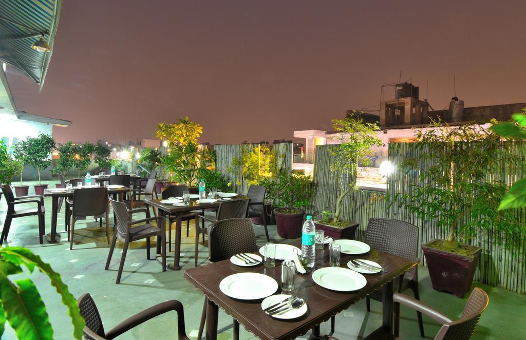Hotel De Holiday International @ New Delhi Station Ngoại thất bức ảnh
